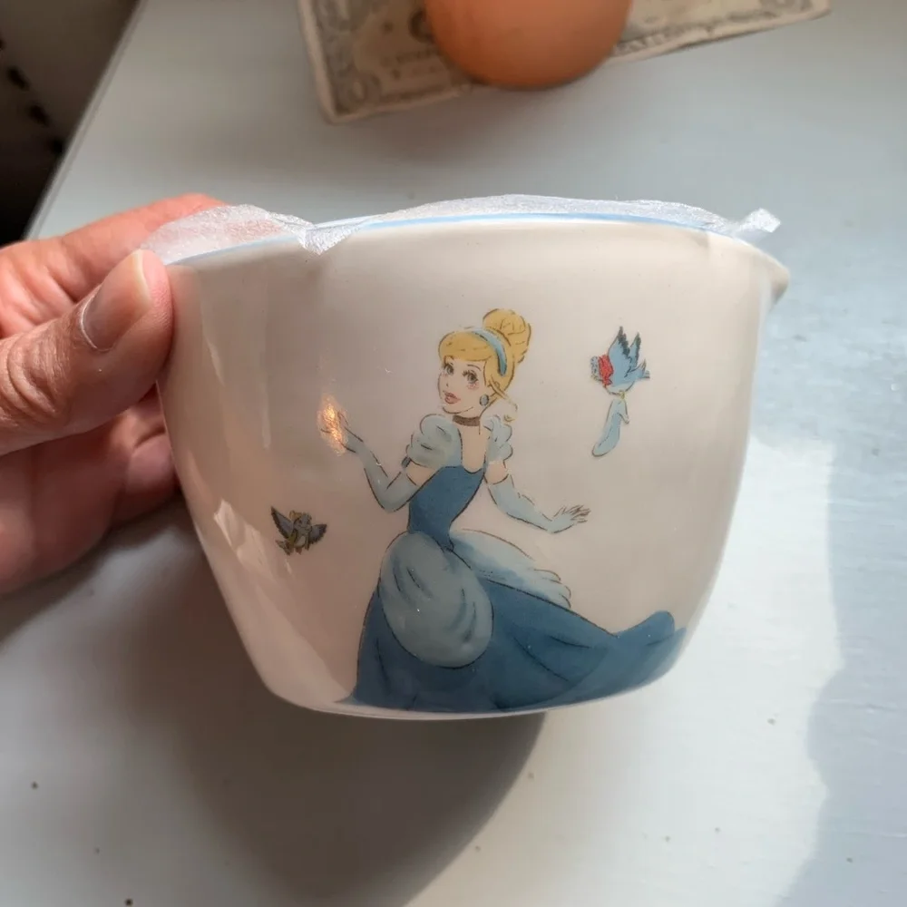 NWT Rae Dunn x Disney Princess Cinderella ceramic kitchen measuring cups